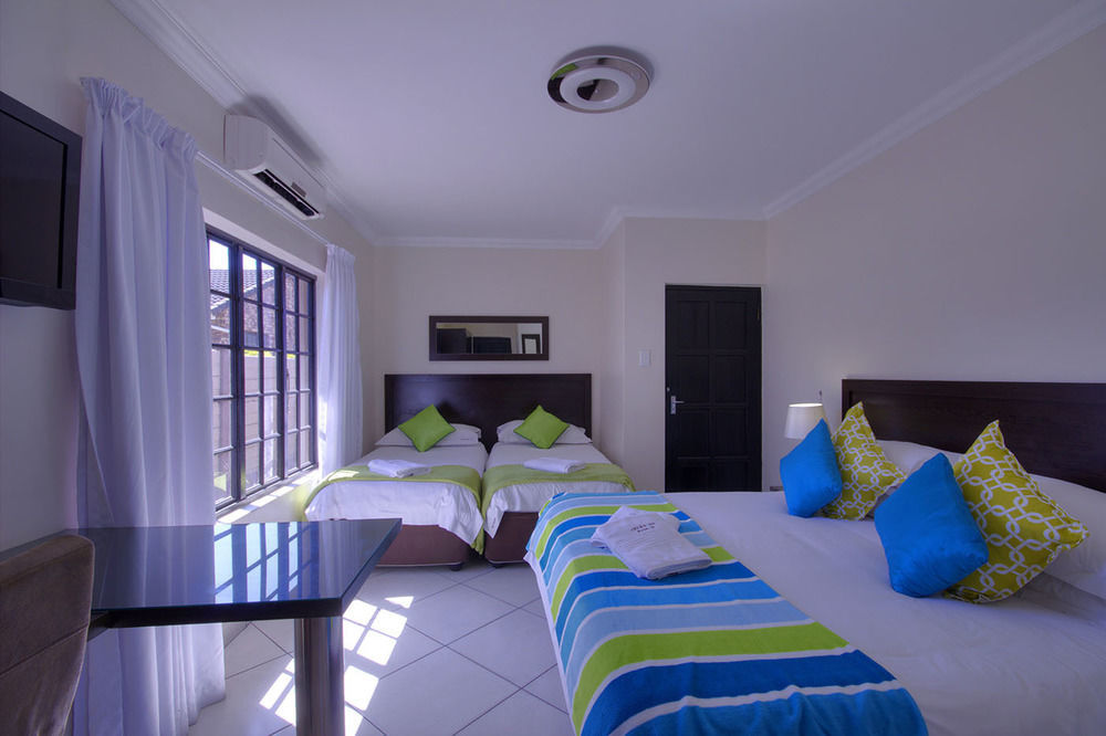 Gecko Inn Richards Bay Bagian luar foto